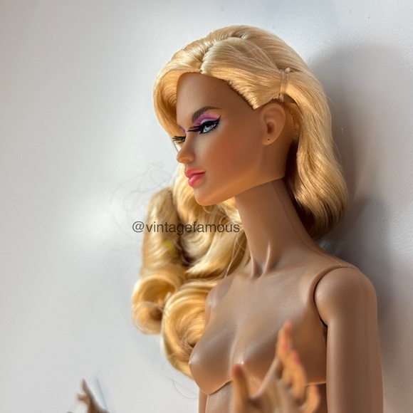 Integrity Toys Bubble Up Lark Lawrence Nude Fashion Doll Articulated True - Picture 5 of 7